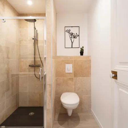 Charme Poincare Apartament *